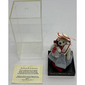World of Miniature Bears #647 Theresa & Friend by Sherri Dodson Signed in Case